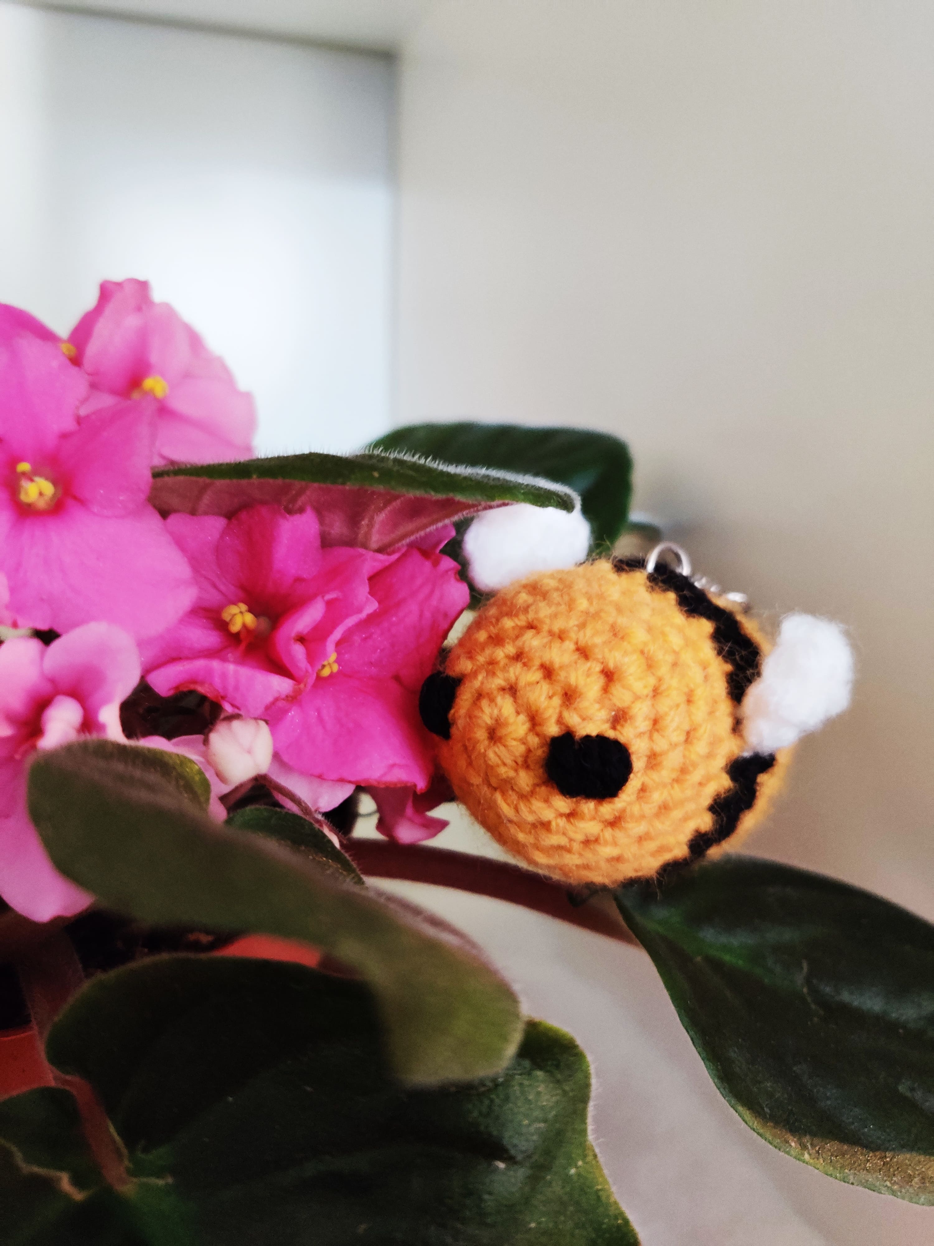abeille au crochet